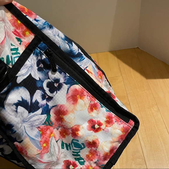 Leaportsac floral large duffle bag - Picture 5 of 7